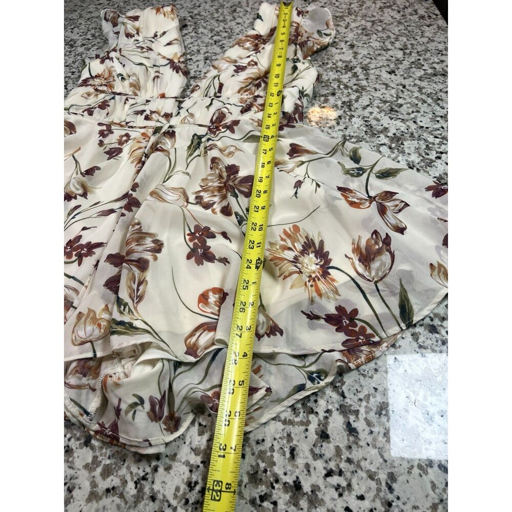 Womens Lulus Floral Romper Dress Small Cream Brown V Neck Flutter Sleeve Lined - Picture 8 of 10